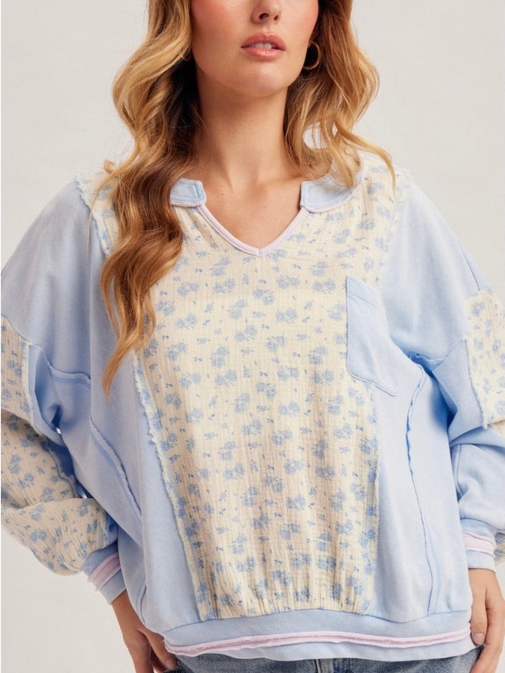 Hem & Thread Light Blue and Cream Floral Pullover NWT